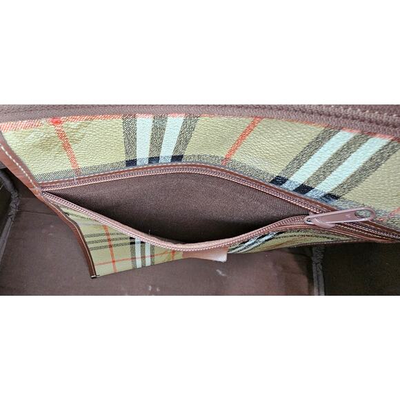 Burberry Nova Check Boston Travel Bag - Picture 10 of 16